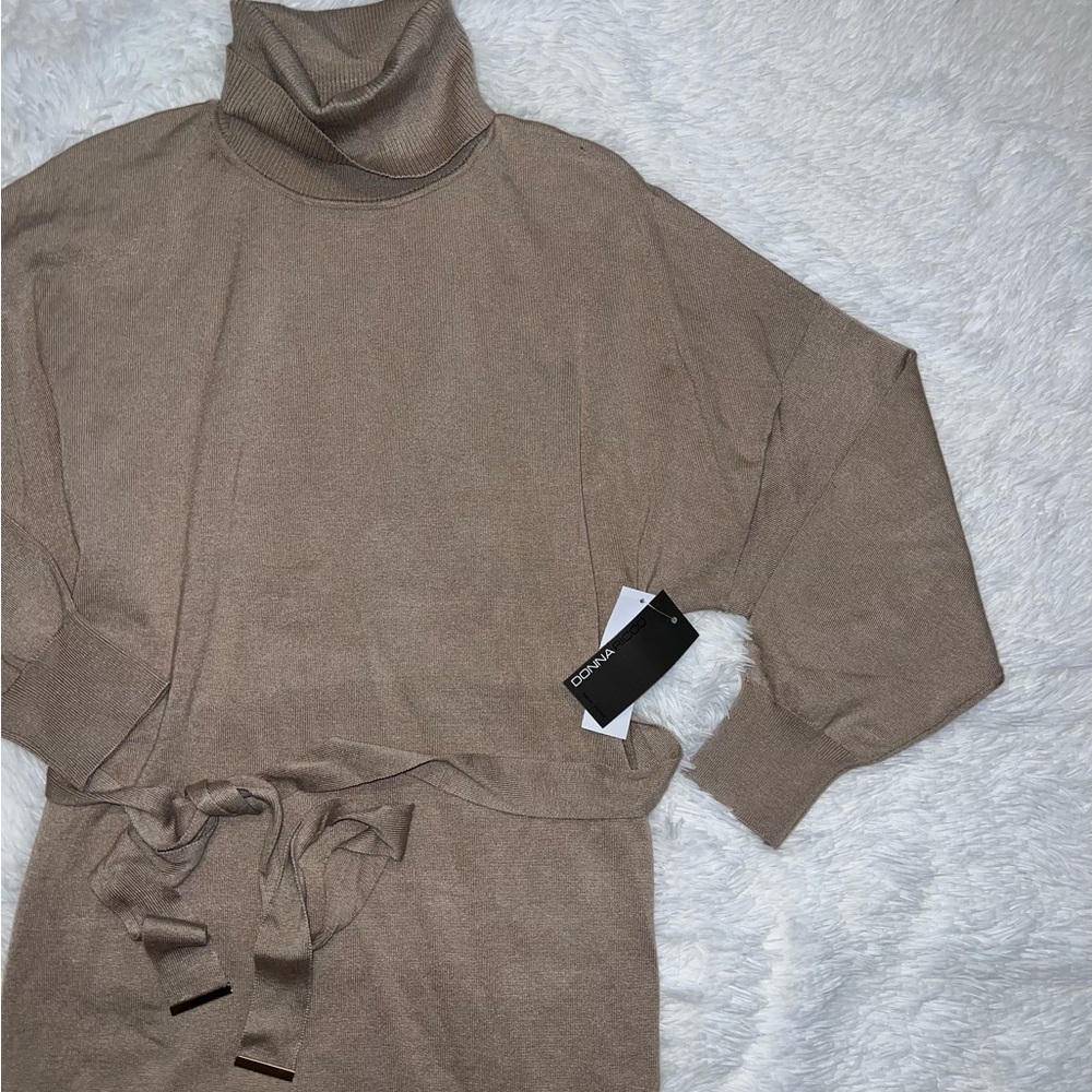 NWT Donna Ricco Tan Turtleneck Sweater with Belt size XL